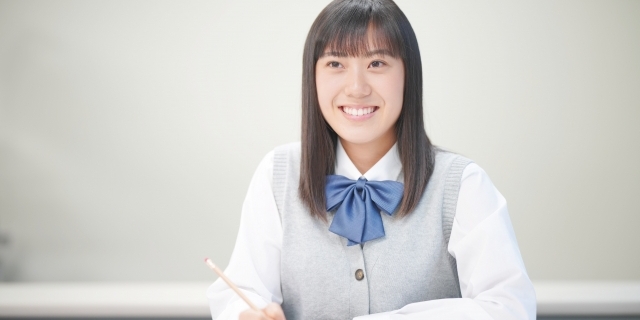 笑顔の女性